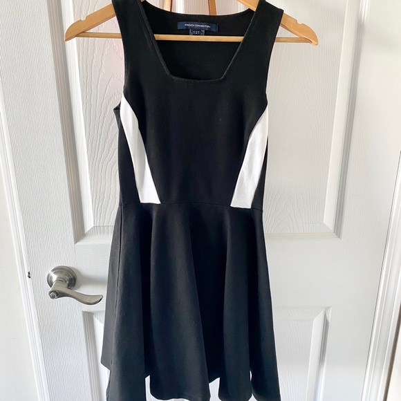 French Connection Lucy Flare (Black/White) Dress - Picture 3 of 3